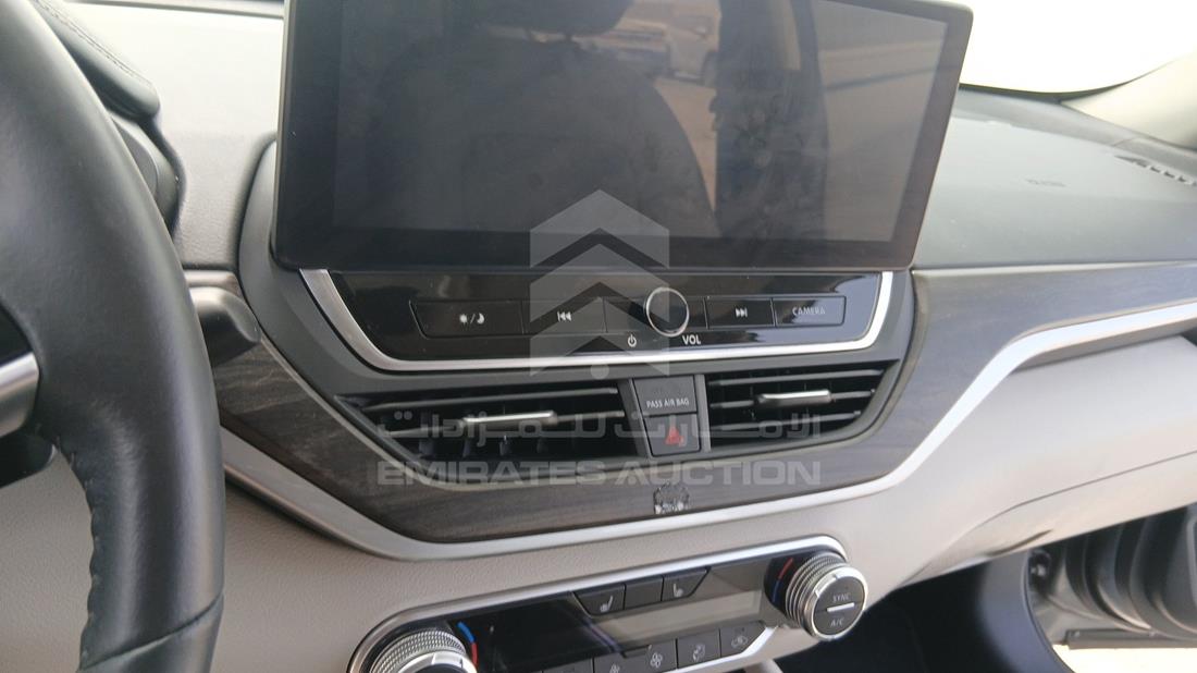 2023 Nissan Altima — Entertainment Systems & Camera Monitor & Navigation — Photo 16