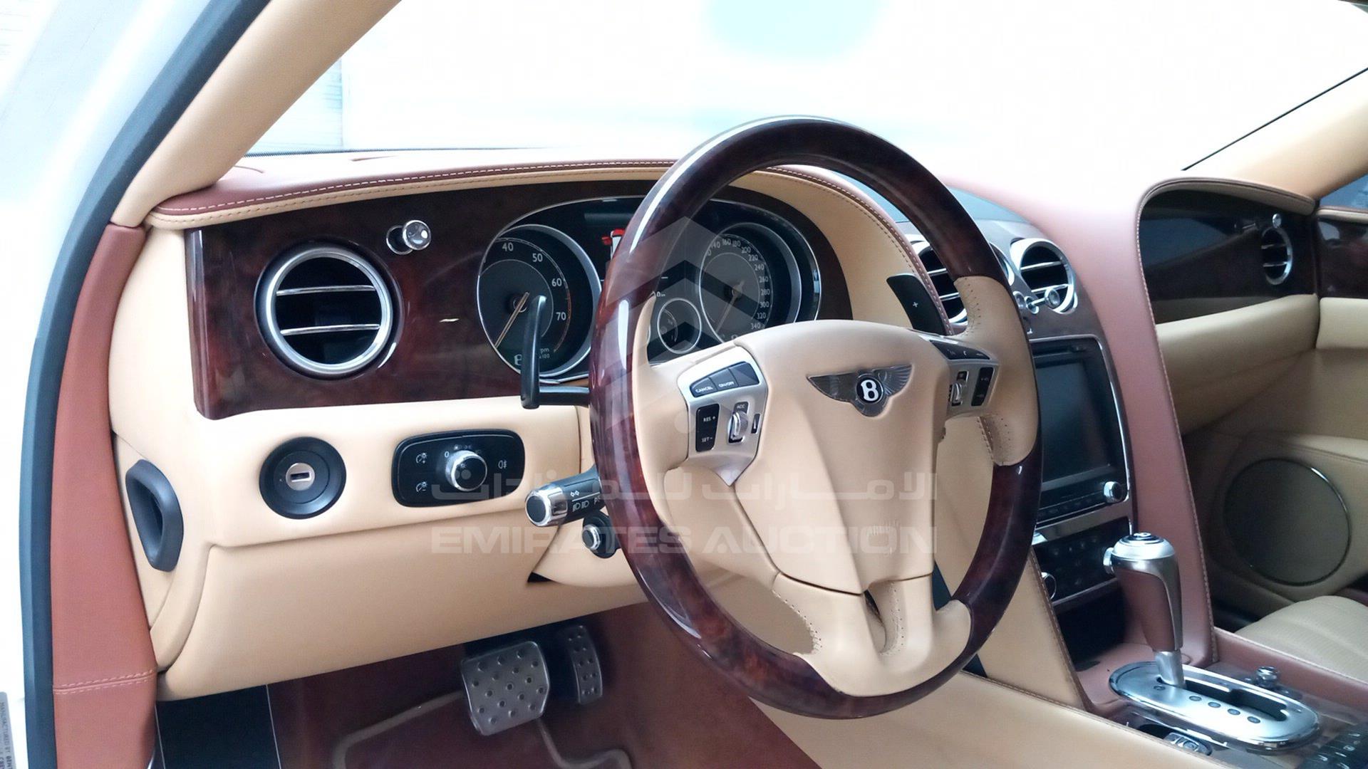 2014 BENTLEY FLYING SPUR VIN: SCBEA5ZA1EC090599