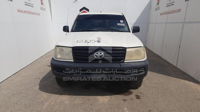 VIN: JTGHJ01J473010873 Auction: EmiratesAuction Lot: 342856 JTGHJ01J473010873 Toyota Land Cruiser 2007 WHITE Photo 1