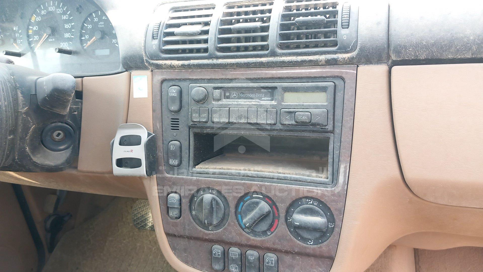 0 MERCEDES --- VIN: WDC1631541A062888