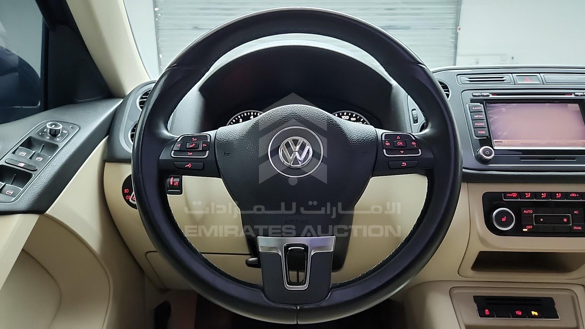 2012 VOLKSWAGEN TIGUAN VIN: WVGCE25N8CW510009