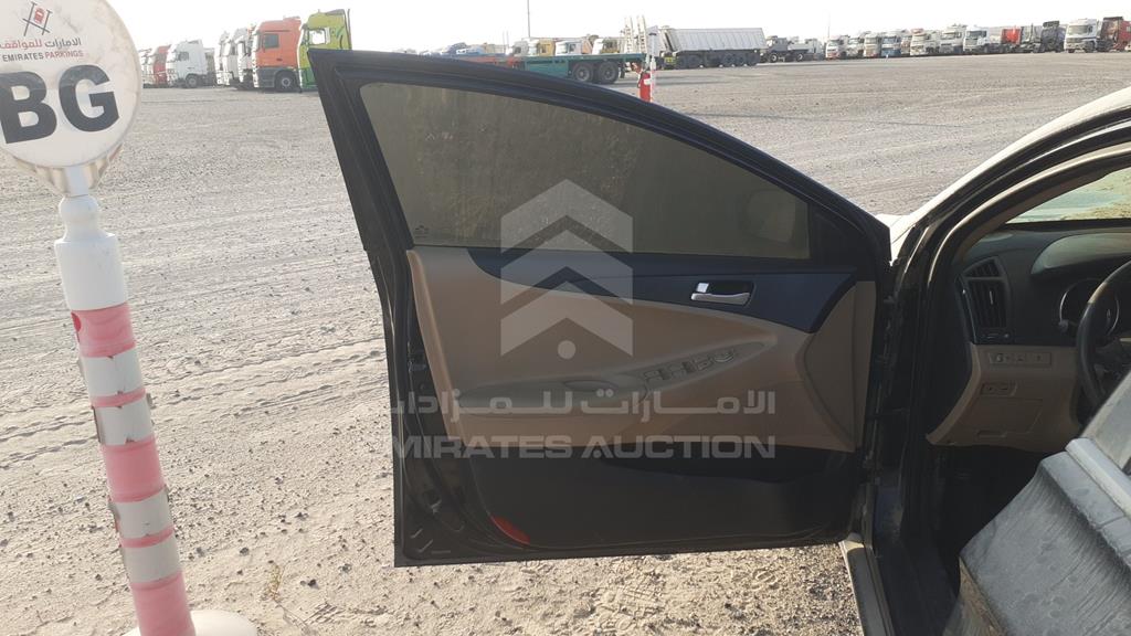 5NPEB4AC7BH229927 - 2011 HYUNDAI SONATA - #520549