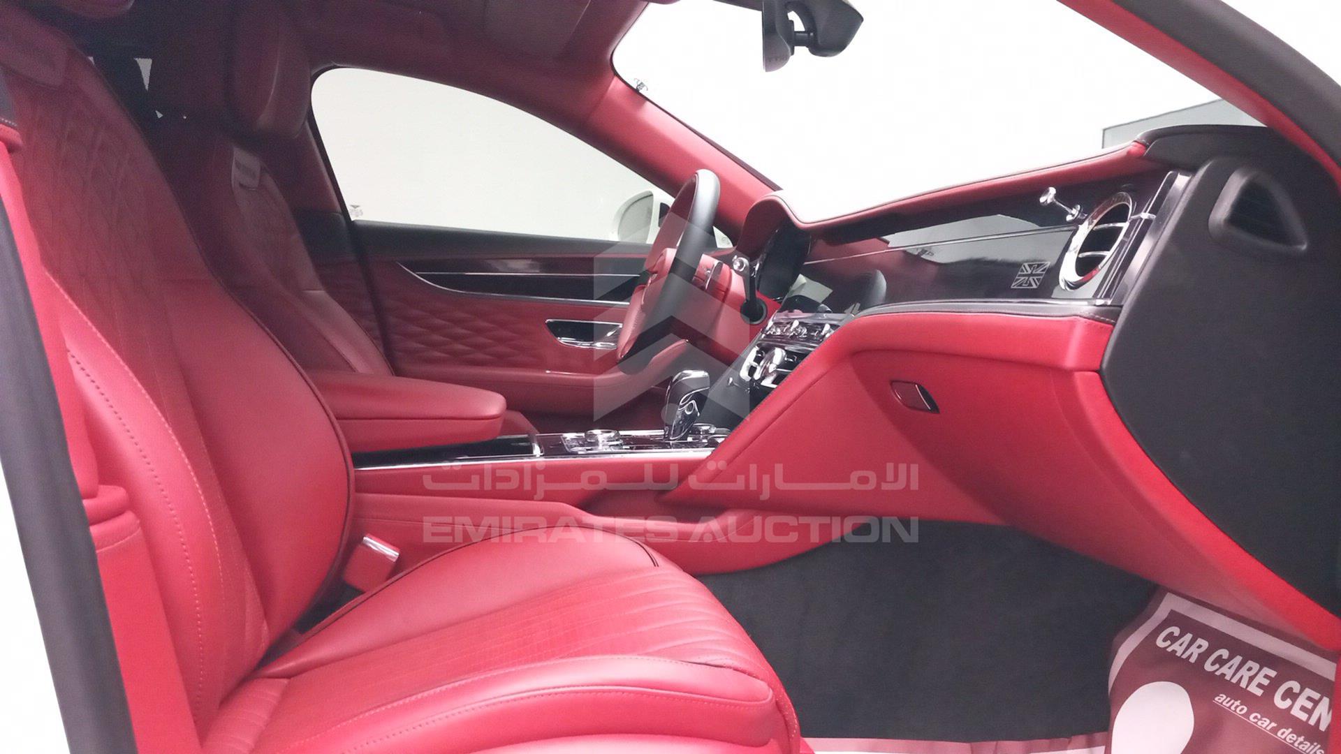 2020 BENTLEY FLYING SPUR VIN: 5CBBA5ZG1LC083849