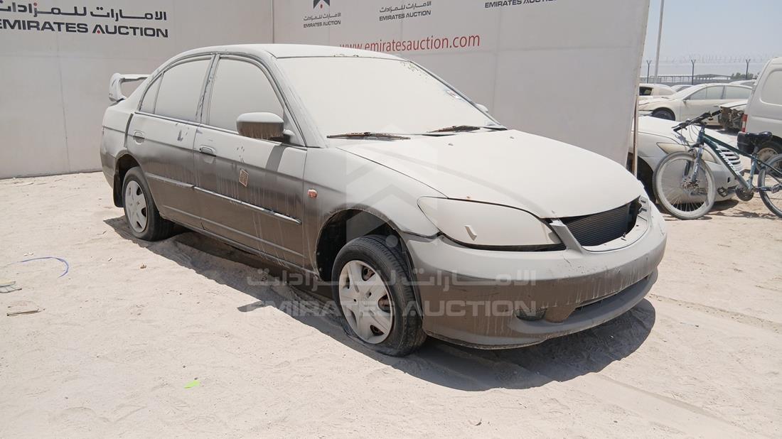 2005 Honda Civic — Front Right Angle — Photo 9