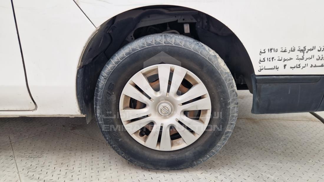 2015 Nissan Urvan — Front Right Tyre — Photo 24