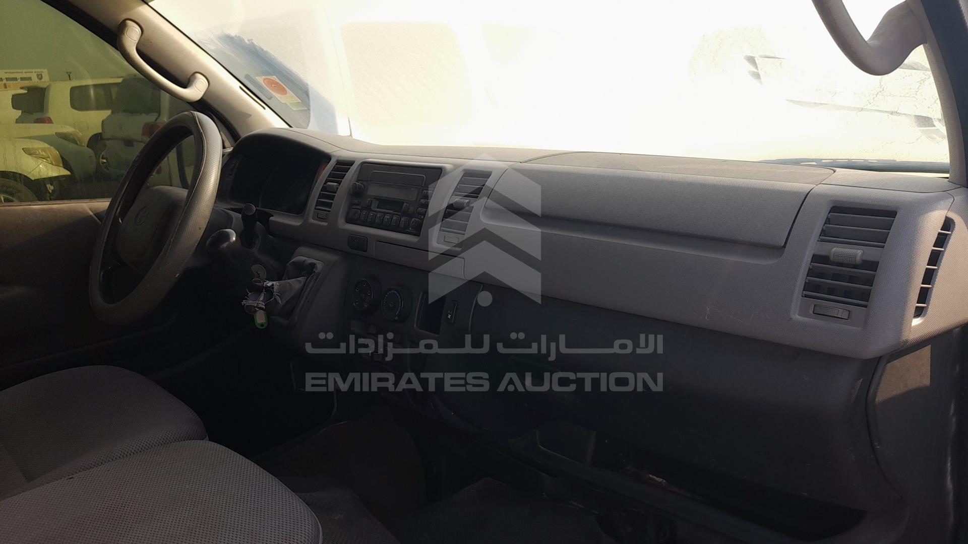 2010 TOYOTA HIACE VIN: JTGJX02P6A5016673