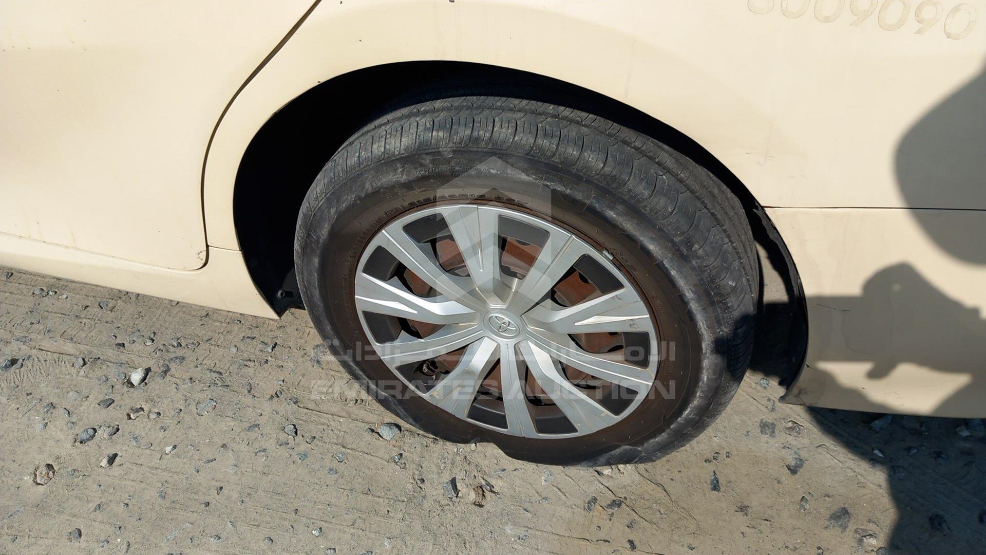 2018 TOYOTA CAMRY VIN: JTNB29HK4J3012998