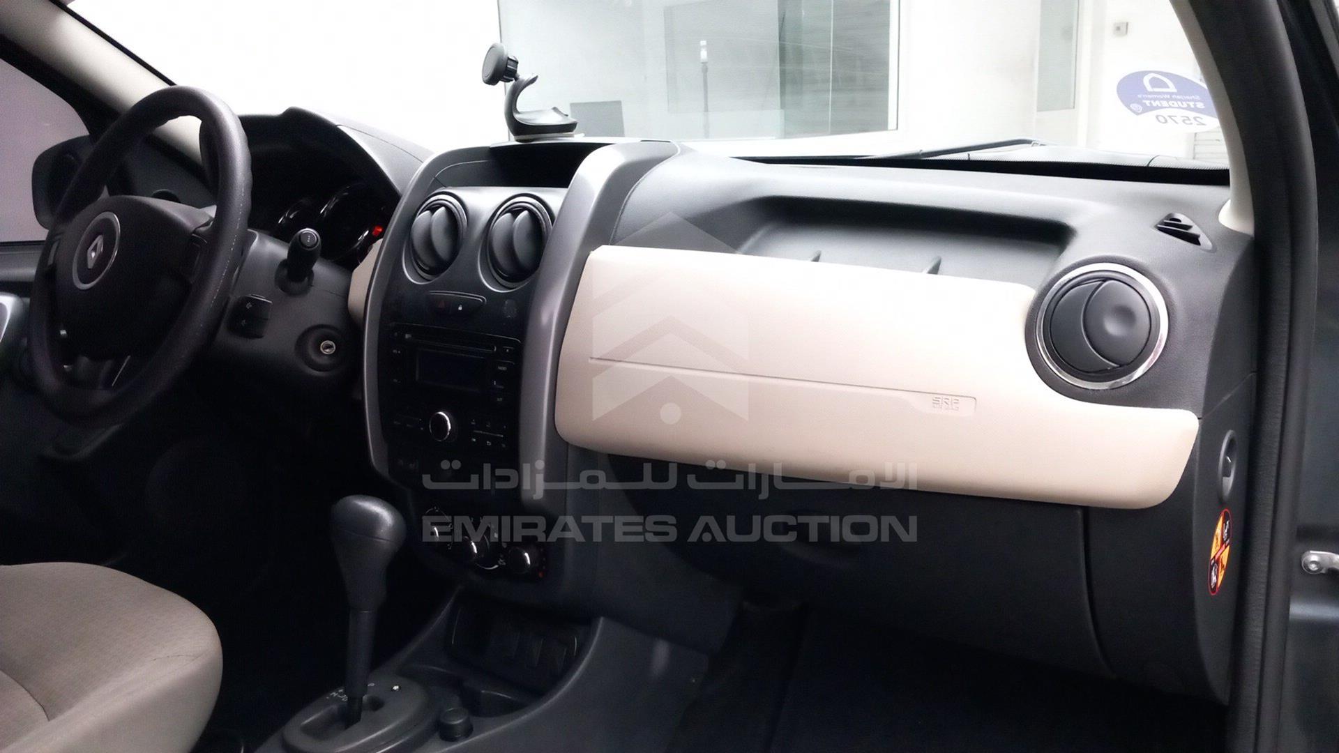 2017 RENAULT DUSTER VIN: VF1HSRCH5HA515793