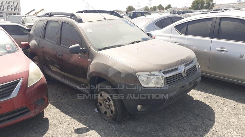 VF1HSRCA4FA515266 Auction: EmiratesAuction Lot: 408568 VF1HSRCA4FA515266 Renault Duster 2015 BROWN Photo 8