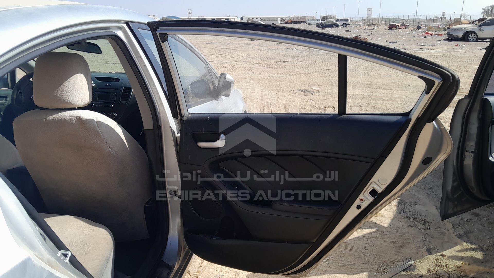 2015 KIA CERATO VIN: KNAFK4113F5212452