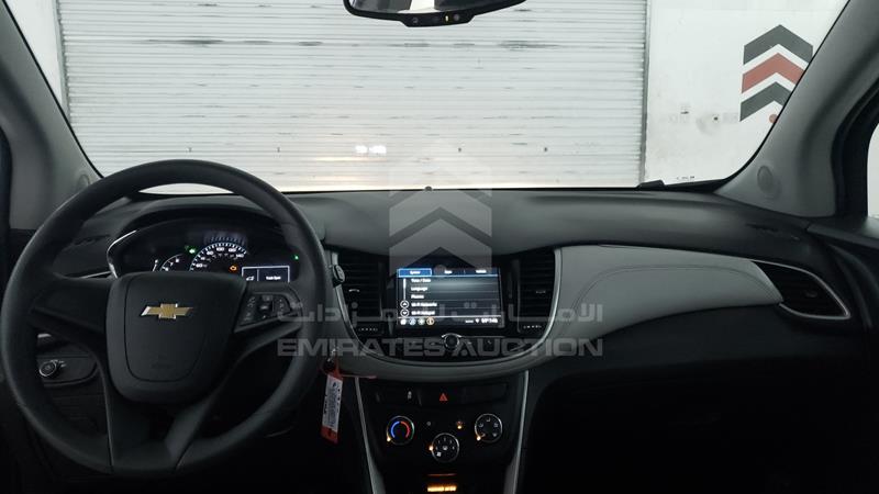 KL7CJKSB3LB353620 Auction: EmiratesAuction Lot: 409549 KL7CJKSB3LB353620 Chevrolet Trax 2020 BROWN Photo 15