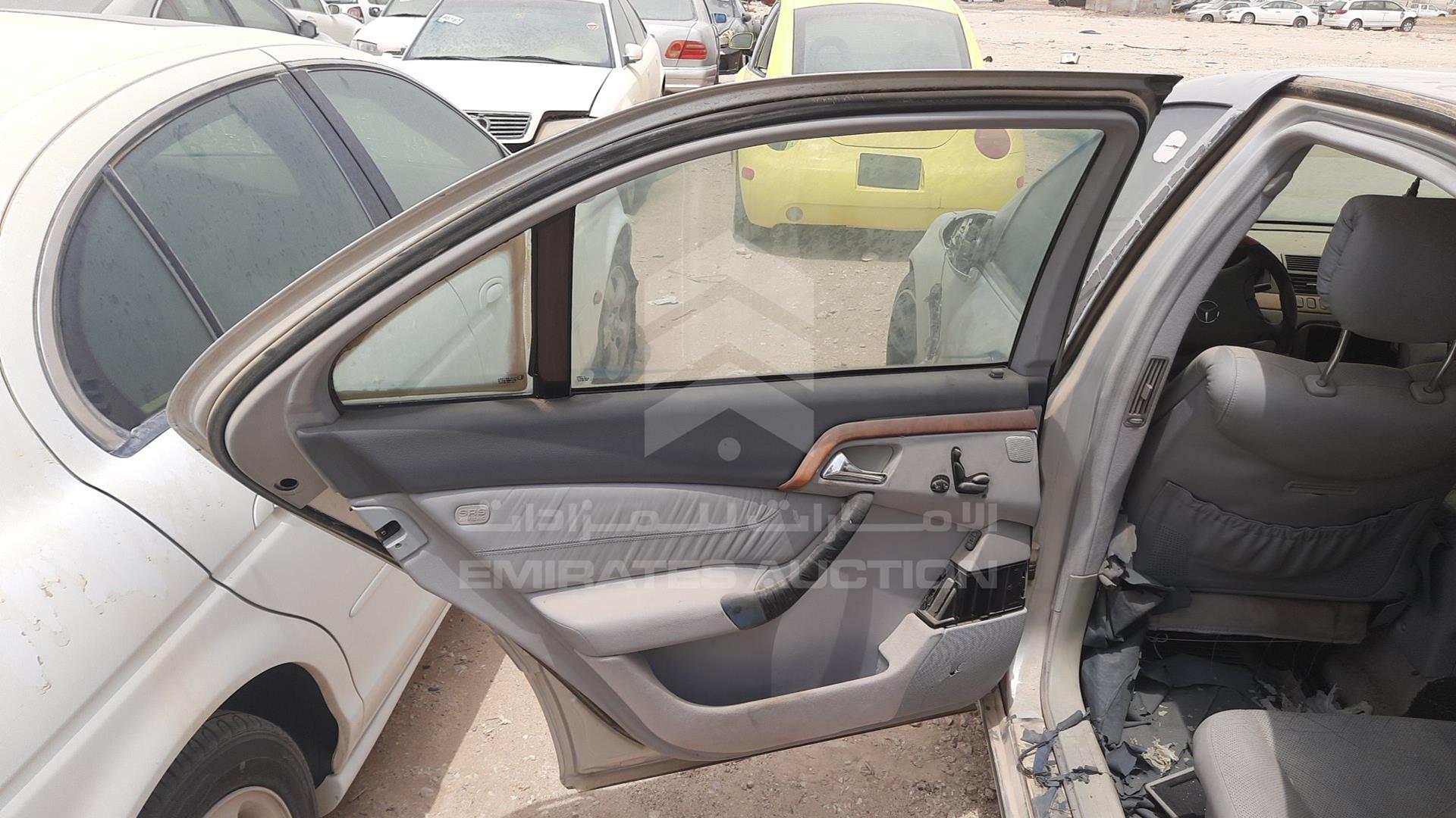 0 MERCEDES --- VIN: WDB2201651A163068