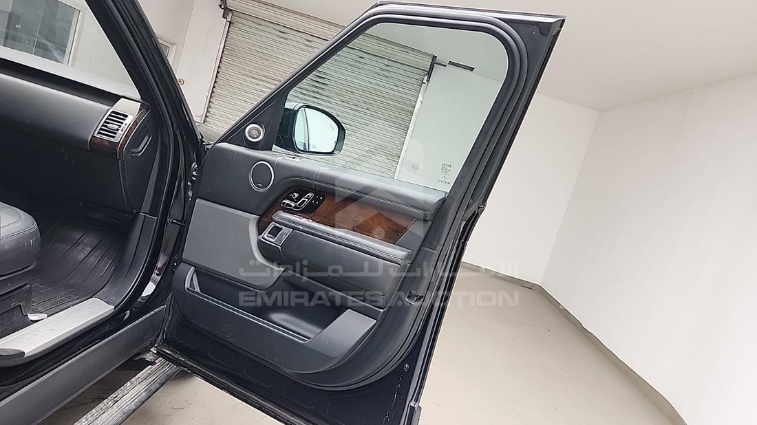 2020 Range Rover — Front Right Door — Photo 32