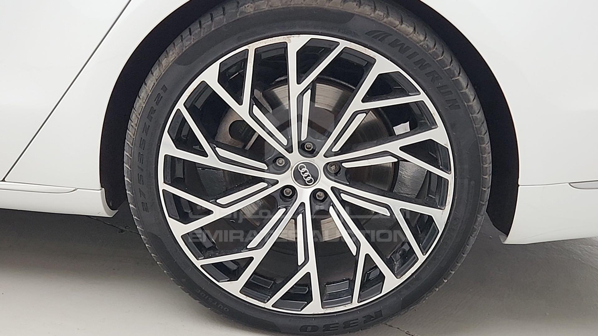 2015 AUDI A8 VIN: WAUY2BFD0FN000446