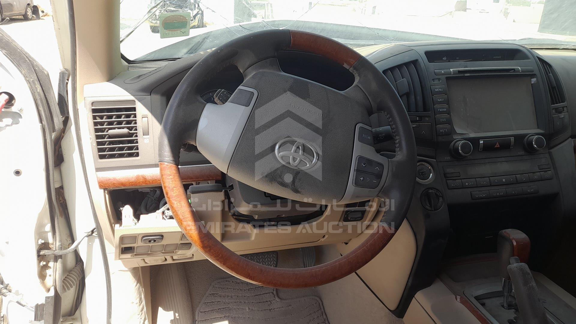 2015 TOYOTA LAND CRUISER VIN: JTMHU09J3F5102245
