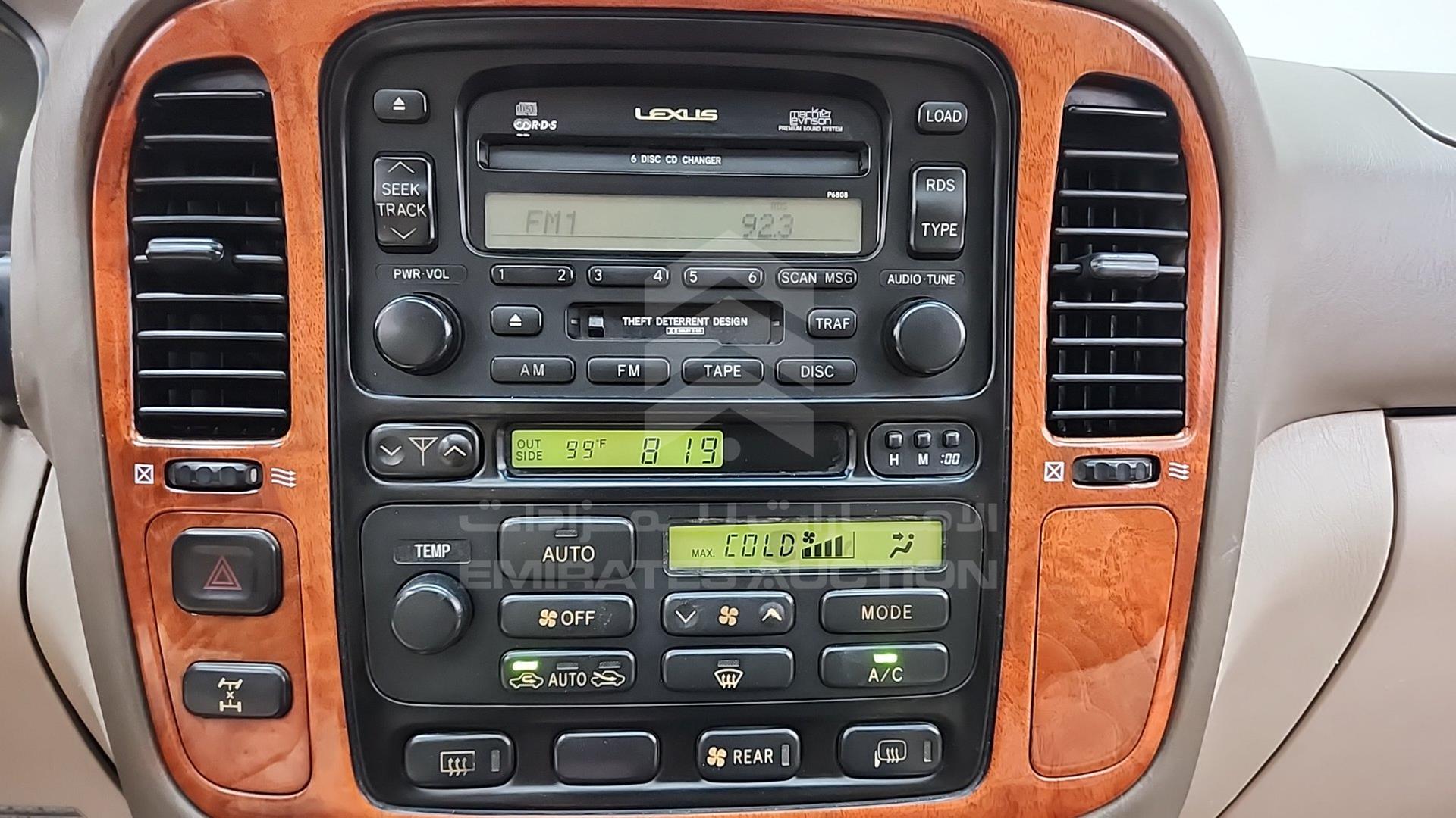 2001 LEXUS LX 470 VIN: JTJHT00W513501087