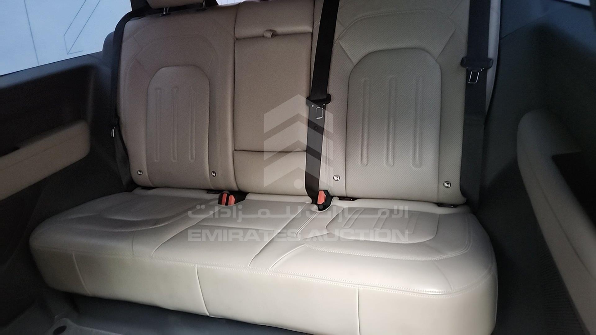2022 LAND ROVER DEFENDER VIN: SALEA6BU1N2102059