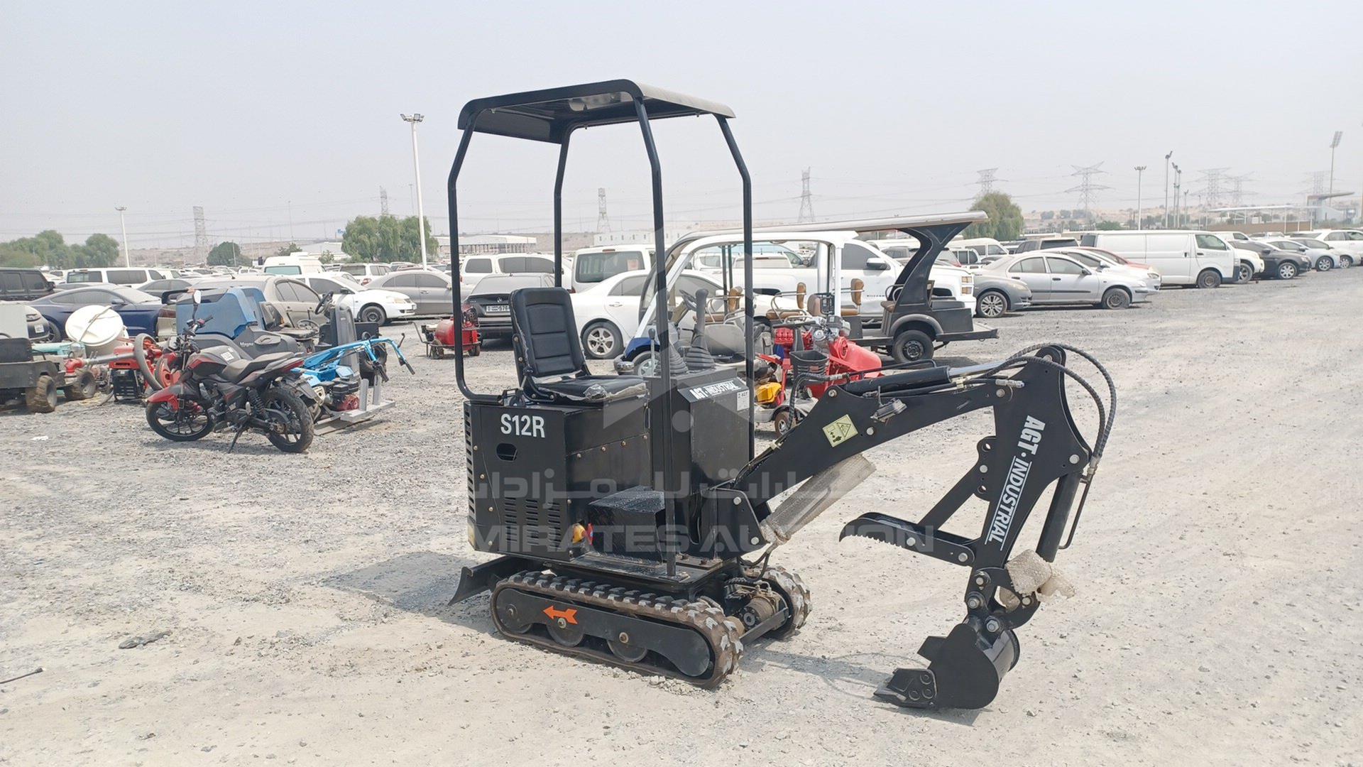 2024 EXCAVATOR --- VIN: S12R2024L03160001