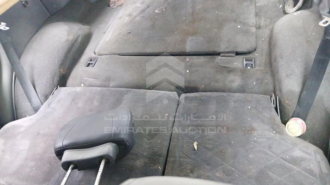 جيب جراند شيروكي 2001 — زاوية الراكب الخلفي اليسرى — صورة 22