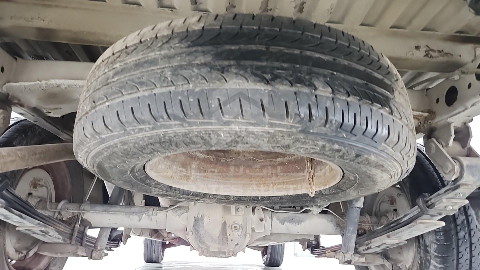 2005 NISSAN 2400 VIN: JN6DD22S95X075131