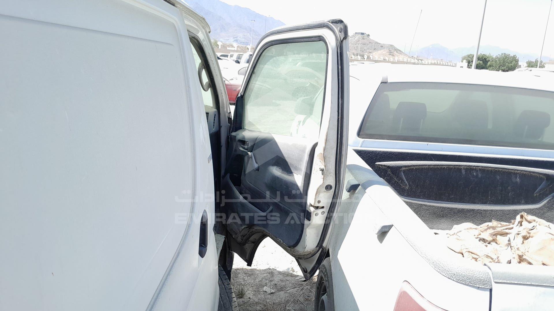 2009 TOYOTA HIACE VIN: JTFHX02P290036589