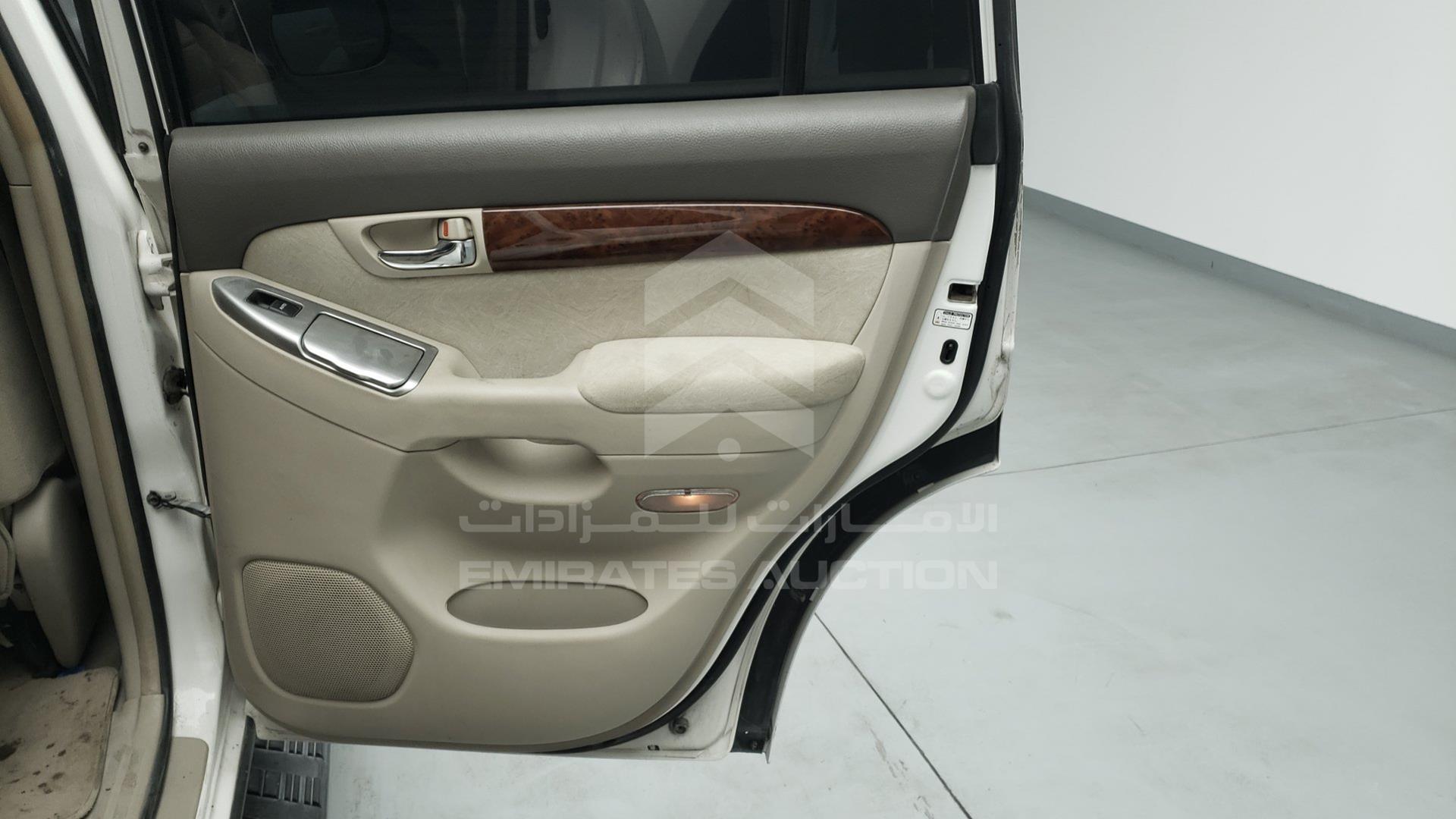 2007 TOYOTA PRADO VIN: JTEBU25J275066312