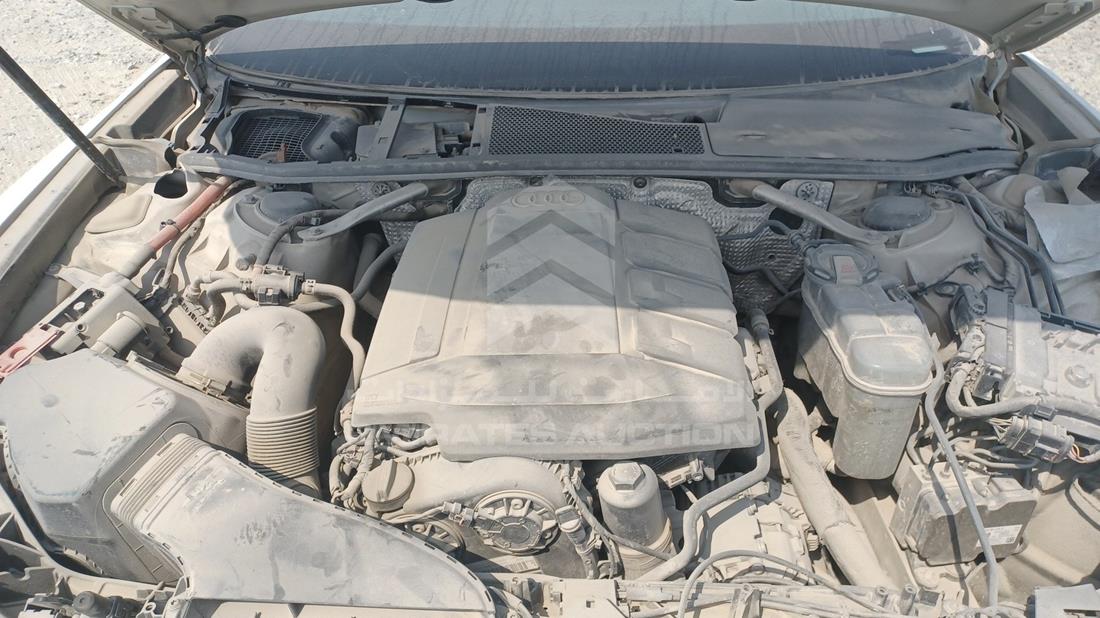 اودي ايه 6 2020 — خليج المحرك — صورة 28
