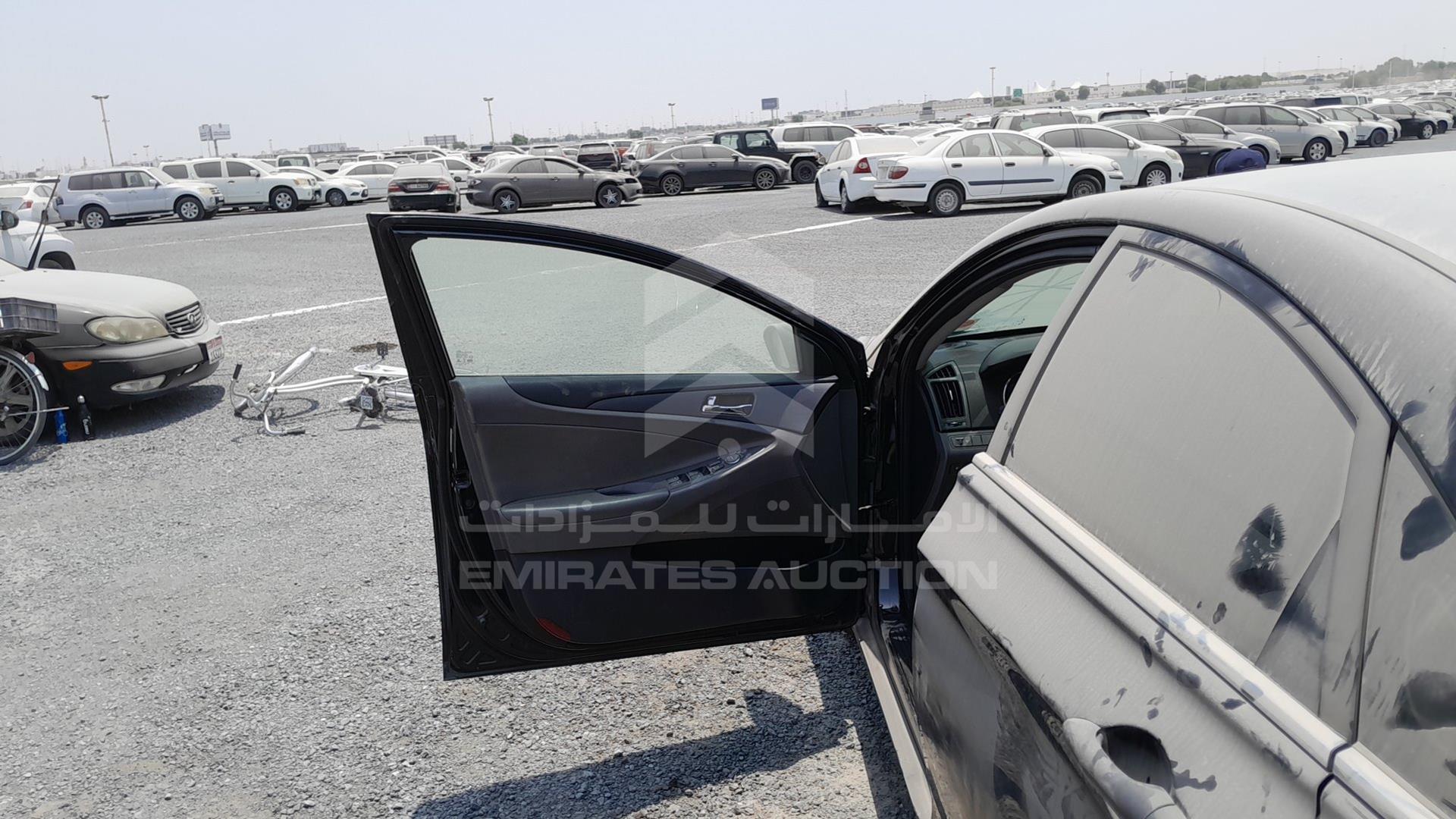 2011 HYUNDAI SONATA VIN: 5NPEB4AC1BH007724
