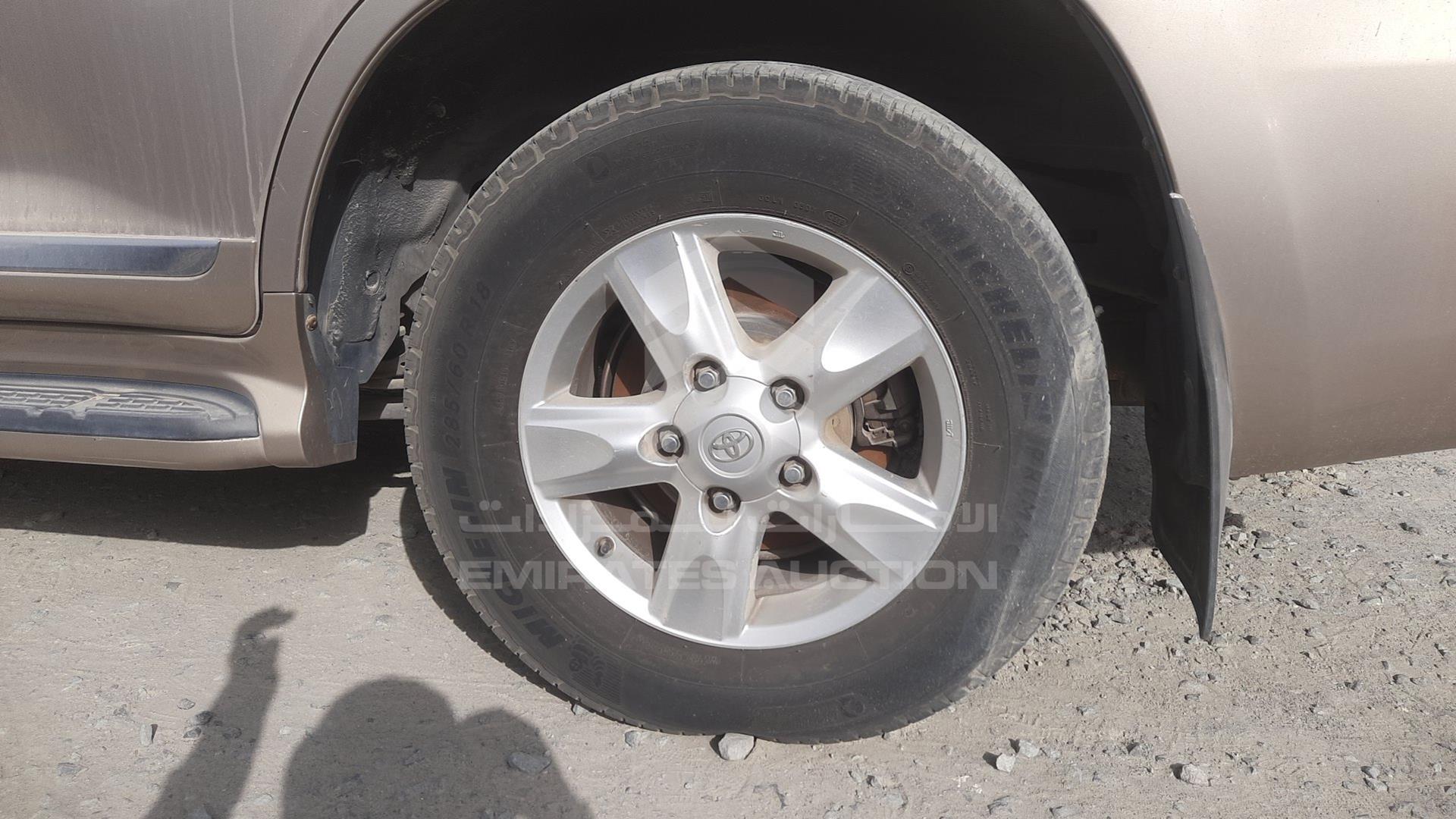 2010 TOYOTA LAND CRUISER VIN: JTMHT05J8A4037075
