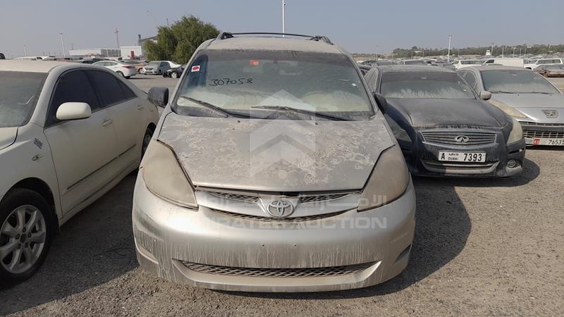 Toyota Sienna 2010. Lot# 371225. VIN 5TDKK4CC8AS311156. Photo 1