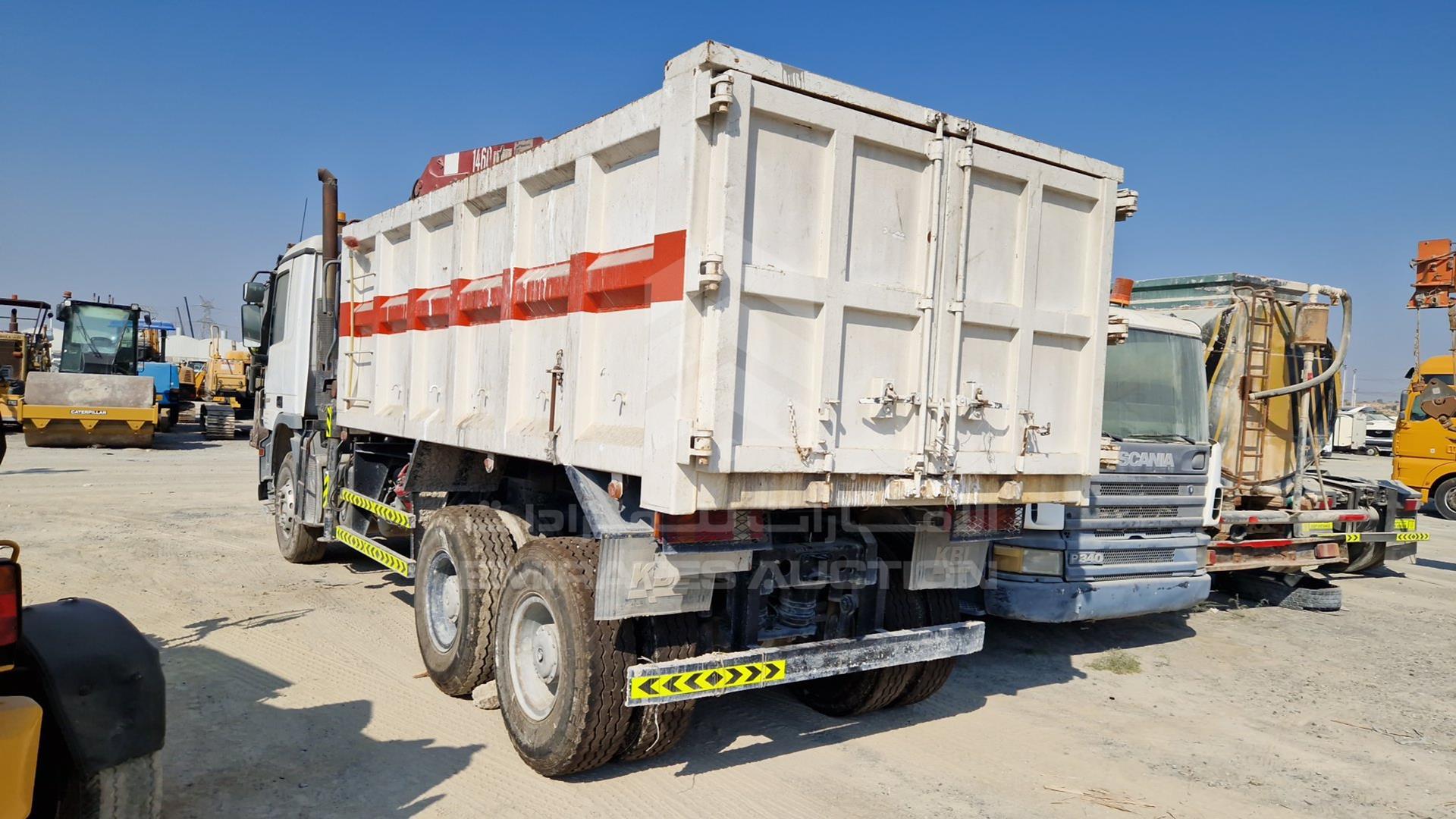 2007 MERCEDES ACTROS VIN: WDAKHCAA37L161660