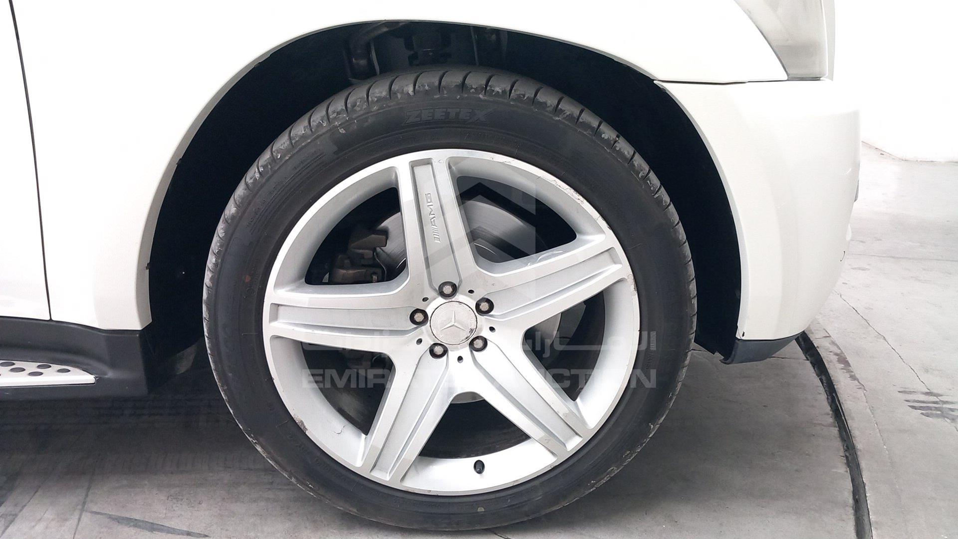2011 MERCEDES GL 500 VIN: WDCBF8GE2BA653329
