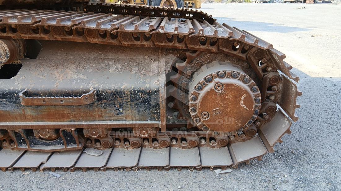 2016 Caterpillar 330D — Rear Left Tyre — Photo 25