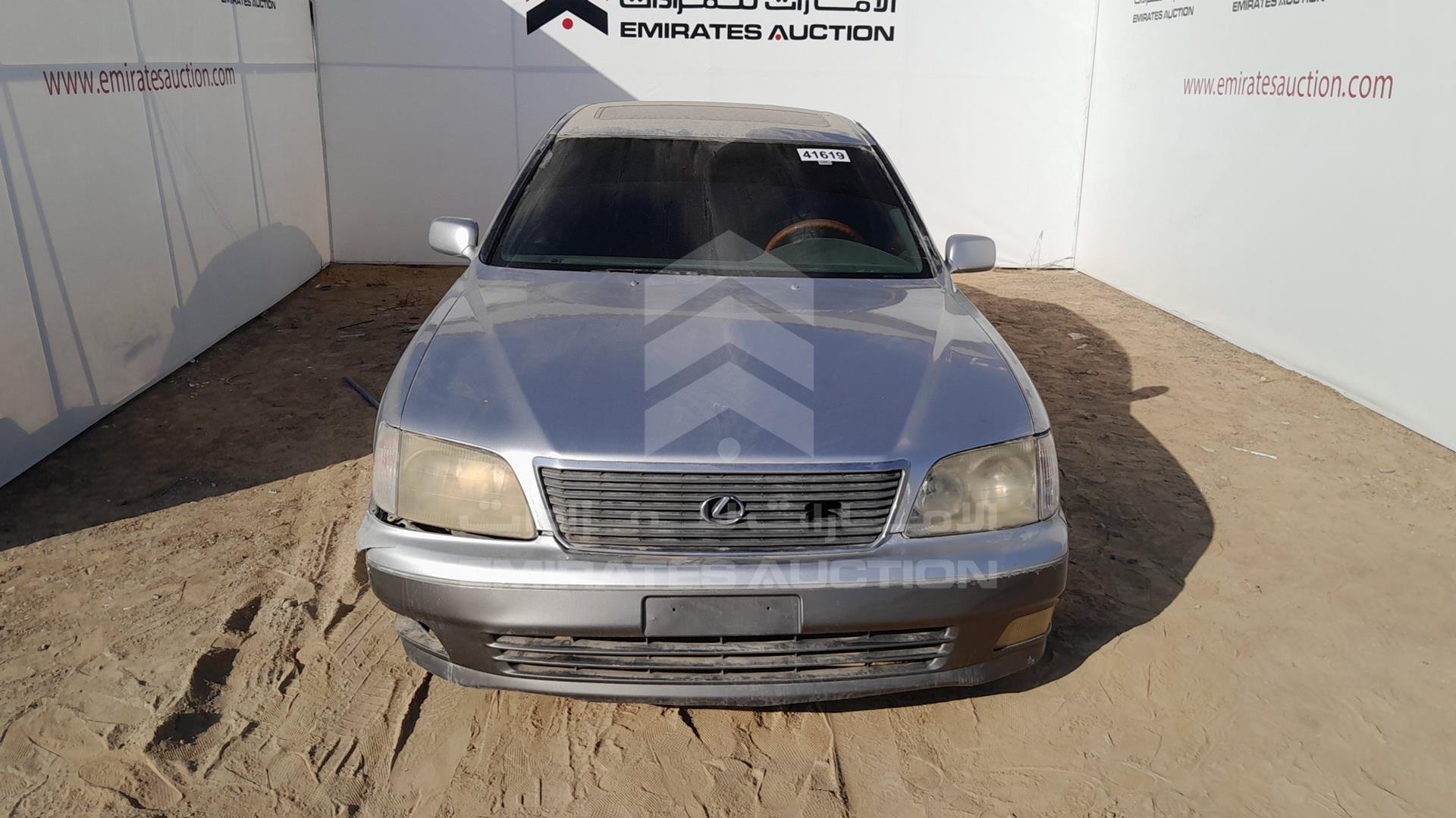 1998 LEXUS LS400 VIN: JT8BH28F4W0130683