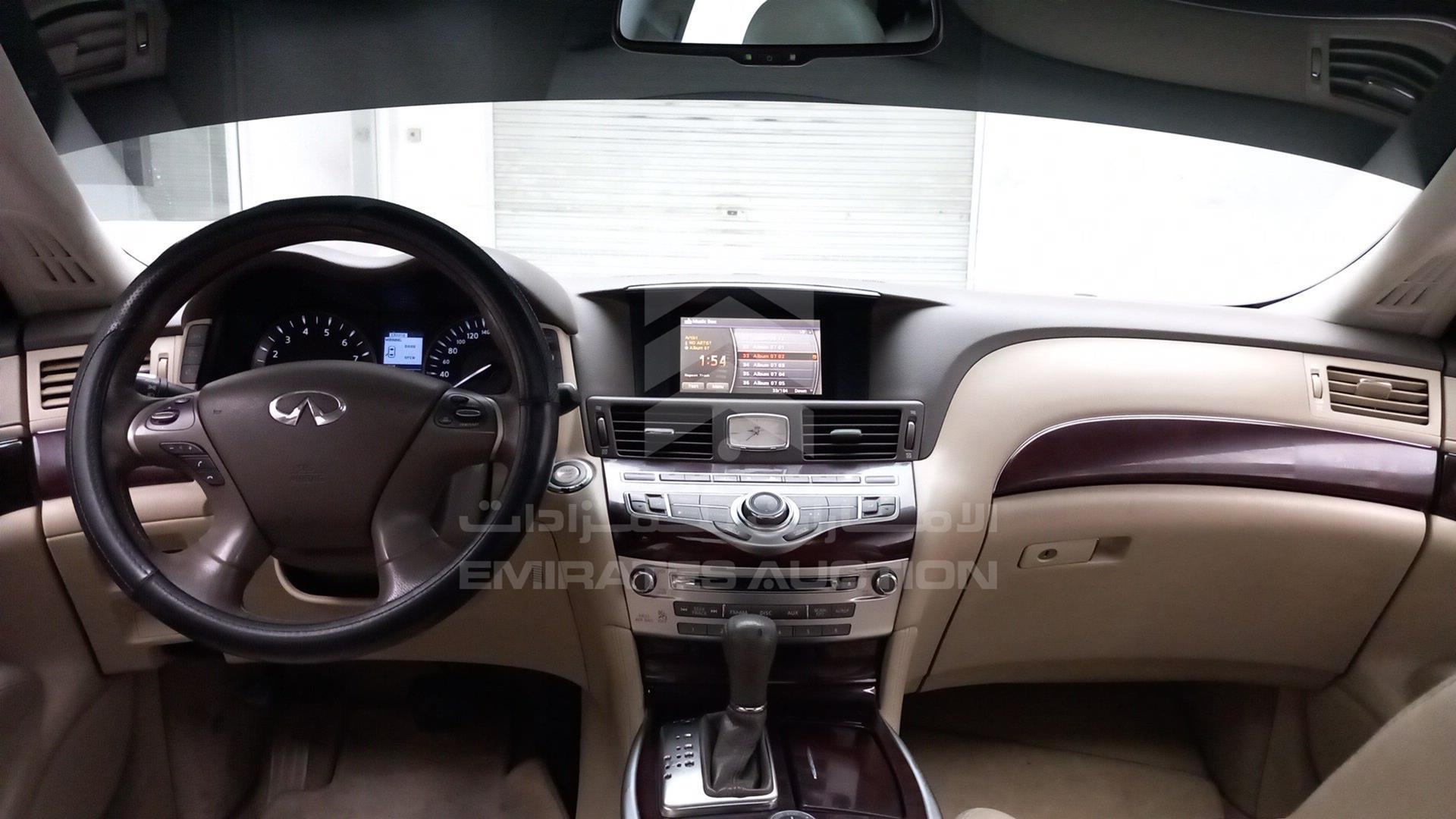 2016 INFINITI Q70 VIN: JNKBY1AP0GM320438