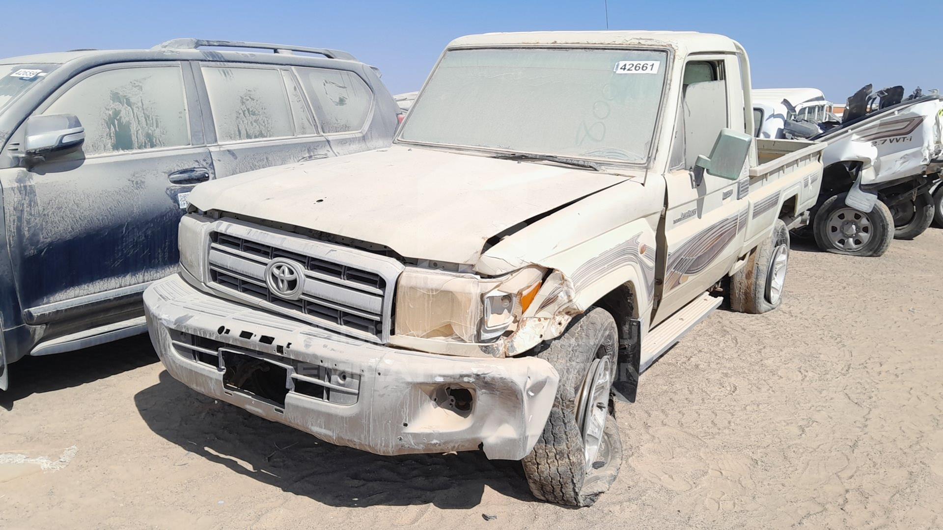 2007 TOYOTA LAND CRUISER VIN: JTFLJ73JX76036221