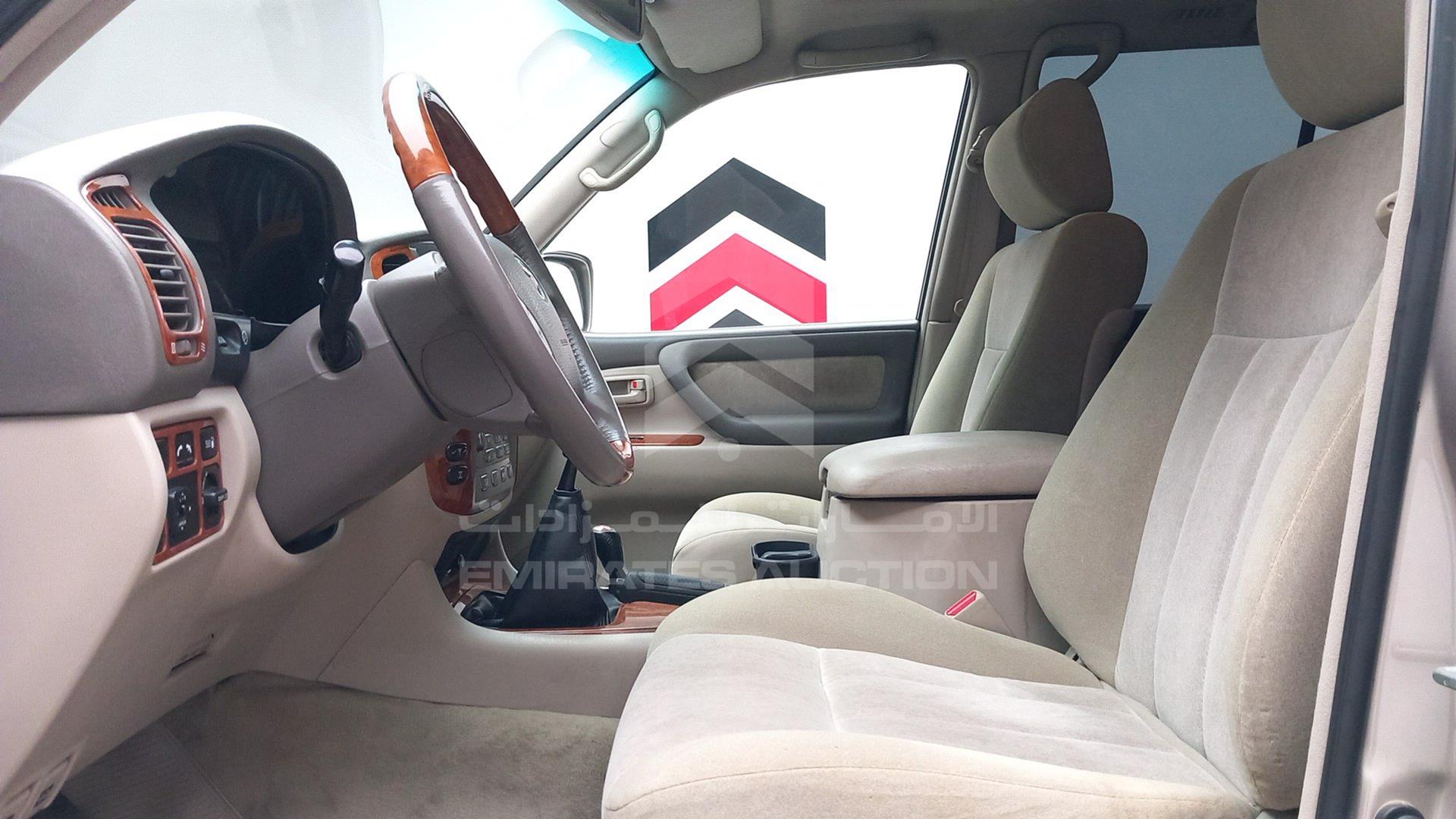 2006 TOYOTA LAND CRUISER VIN: JTEHT05J762085164