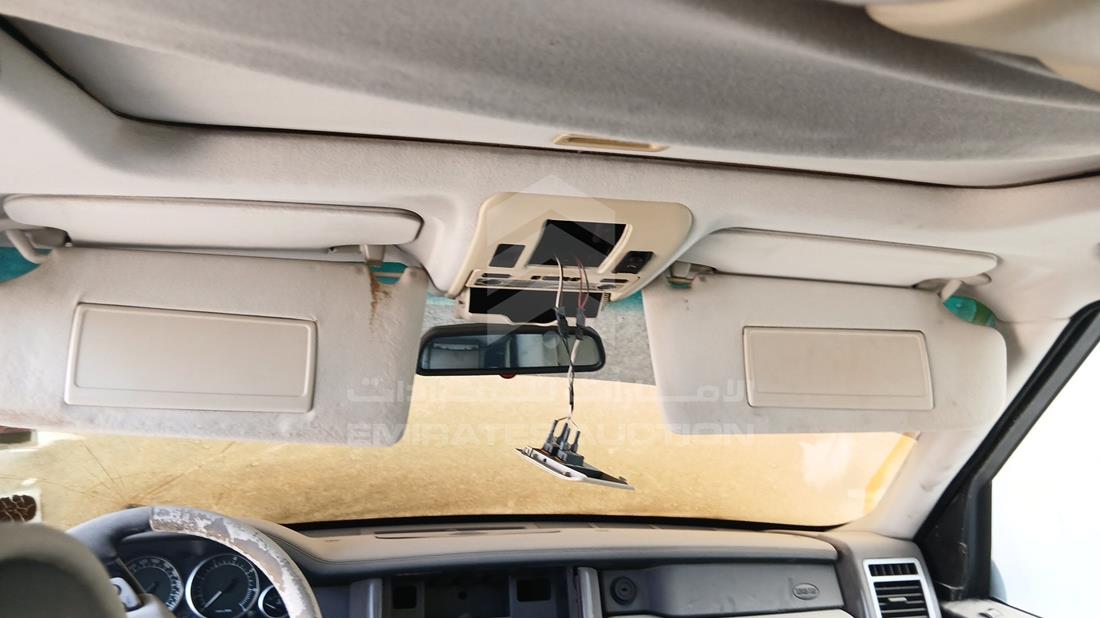 2004 Range Rover Vogue — Sun Roof View — Photo 18