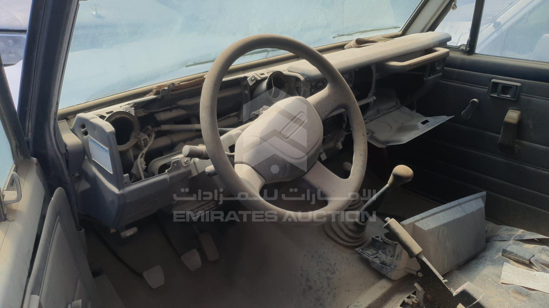 2005 TOYOTA LAND CRUISER VIN: JTFLB71JX58007416