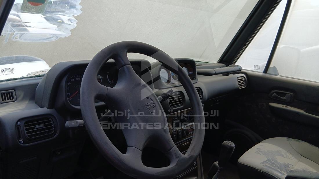 هيونداي جالوبر 2001 — زاوية واجهة السائق الأمامية اليسرى — صورة 12