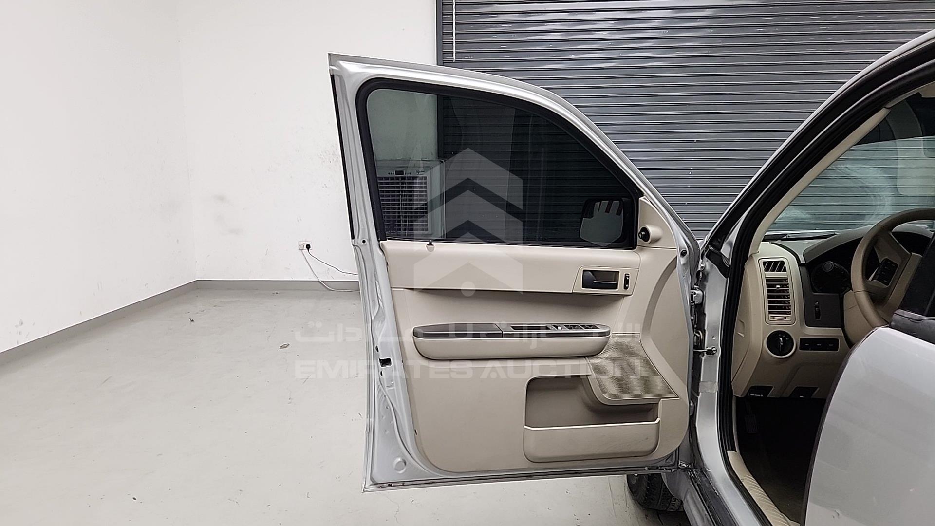 2012 FORD ESCAPE VIN: 1FMCU9C74CKB15218