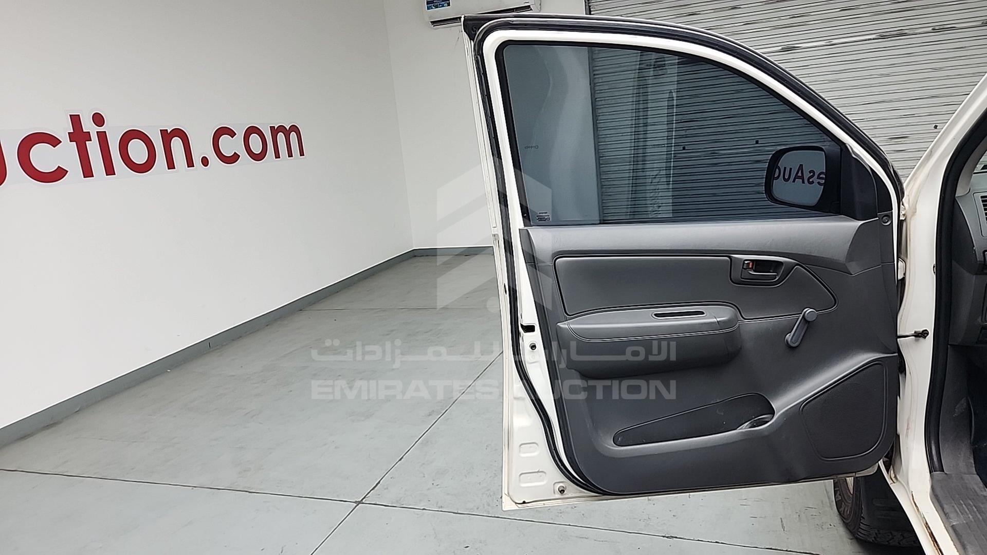 2012 TOYOTA HILUX VIN: AHTFR22G806057391