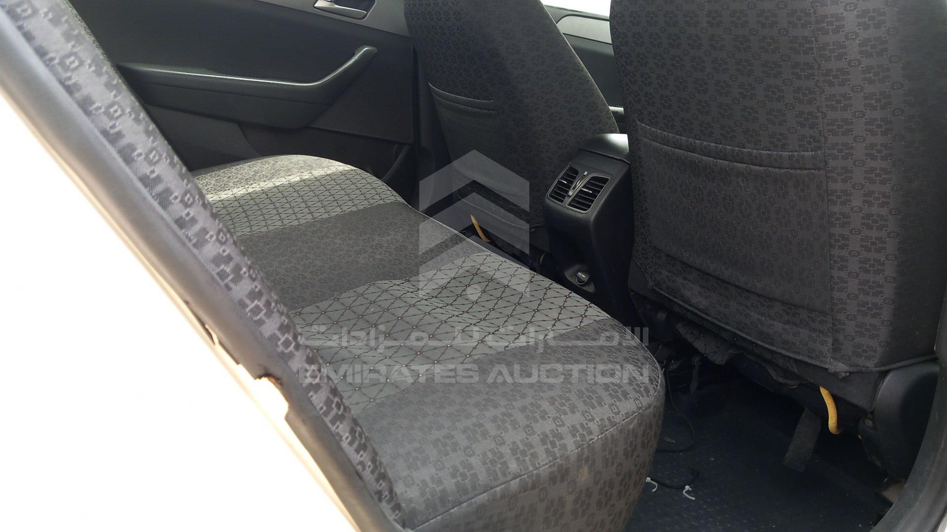 2019 HYUNDAI SONATA VIN: KMHE24132KA092933