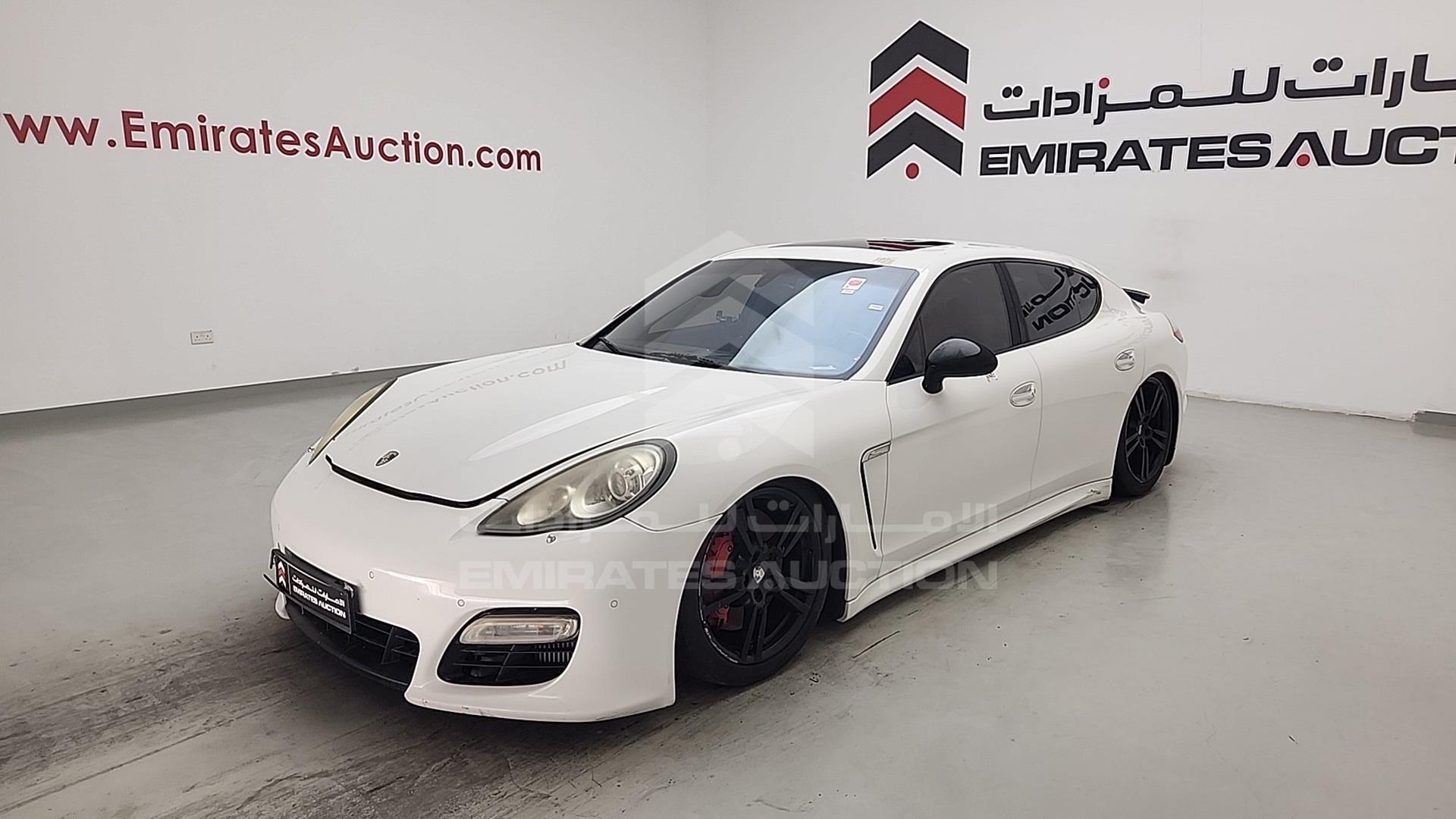 2011 PORSCHE PANAMERA VIN: WP0ZZZ97ZBL080132