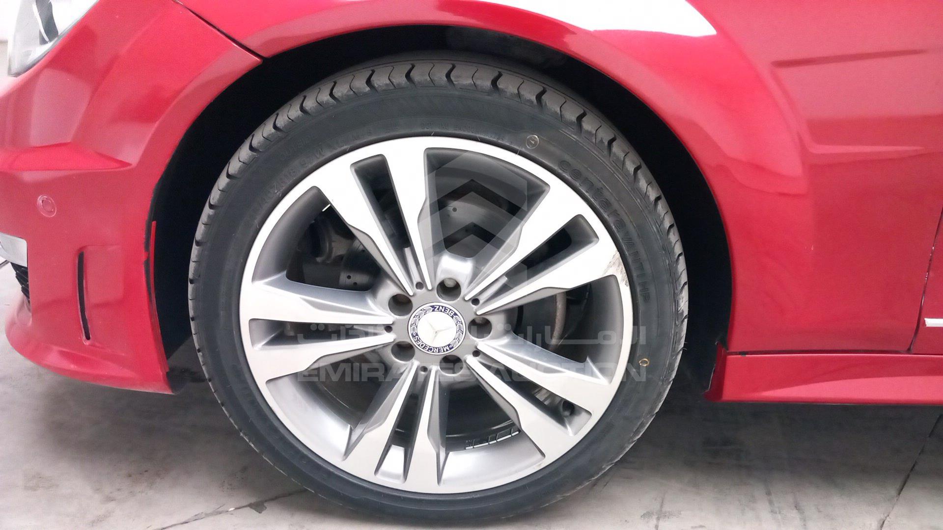 2010 MERCEDES C 300 VIN: WDDGF5EBXAR105572