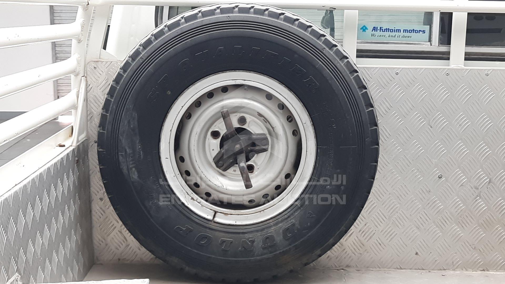 2013 TOYOTA LAND CRUISER VIN: JTFLU73J9D4538474