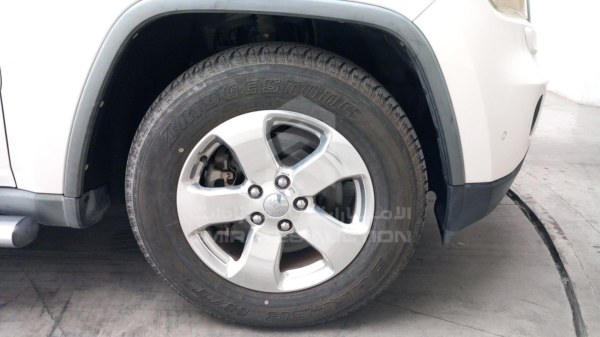 2011 JEEP GRAND CHEROKEE VIN: 1J4RR5GG0BC663660