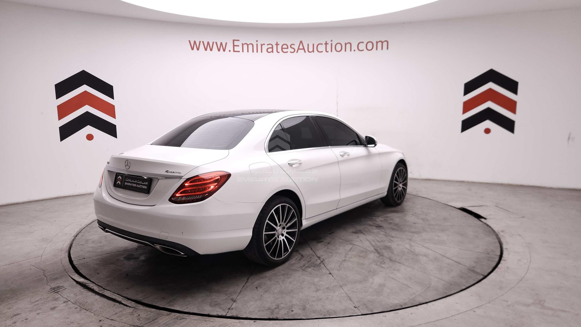 2015 MERCEDES C 300 VIN: 55SWF4KBXFU040349