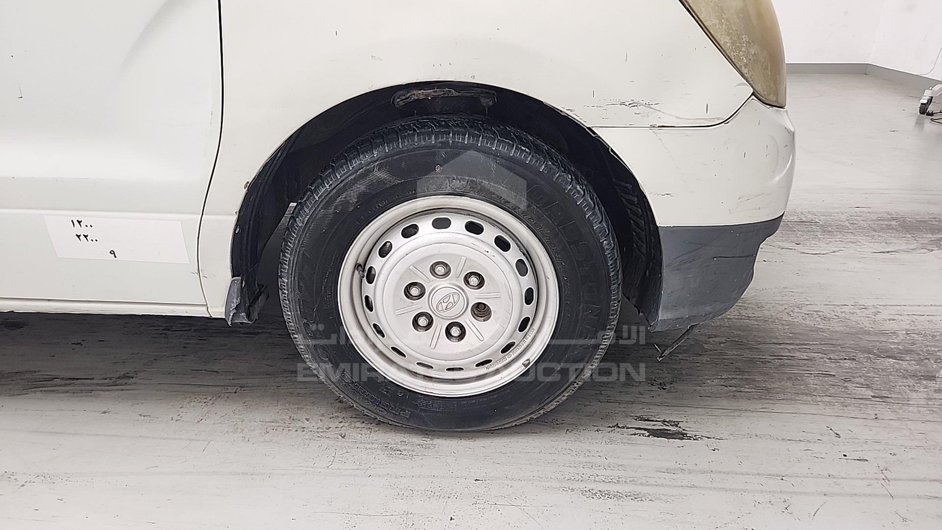 2012 HYUNDAI H1 VIN: KMJWA37R1CU374704