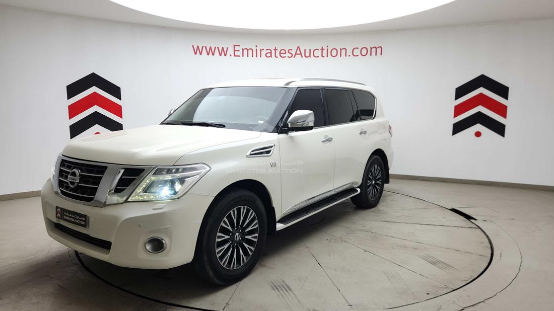 2016 Nissan Patrol — Front Left Angle — Photo 8